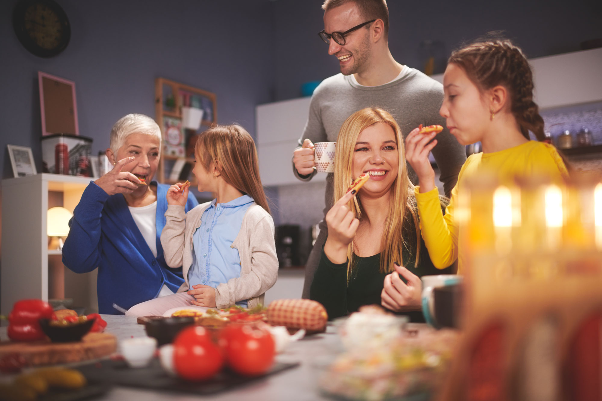Brotzeit – wenn die Familie an einem Tisch sitzt