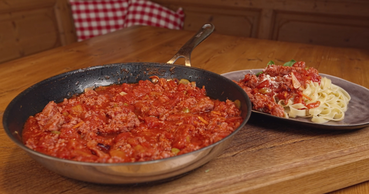 Spaghetti mit Salsiccia Finocchio-Bolognese